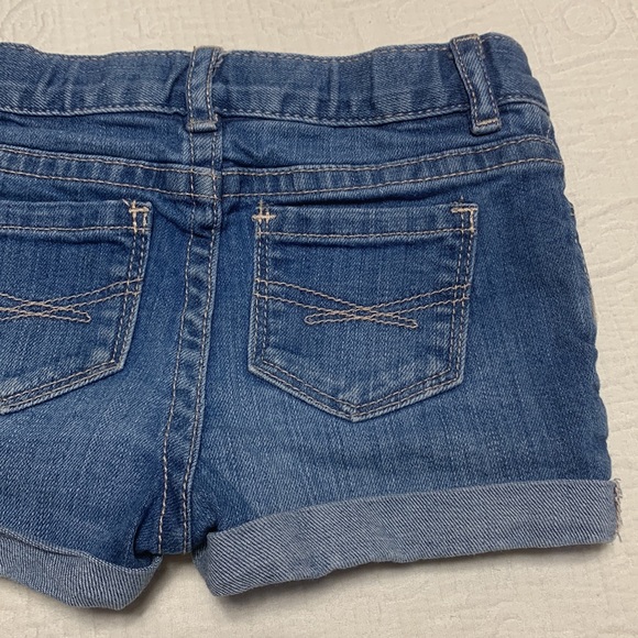 3T (4/$20) Stretch Denim Jean Shorts by Gap - Picture 4 of 9